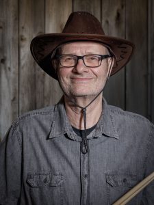 Robby - Schlagzeuger der Country- und Western-Band *MOST WANTED!* aus den Harburger Bergen.